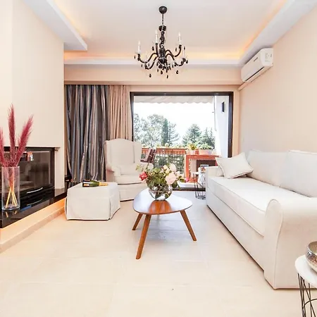 Διαμέρισμα Ninos Luxury *
